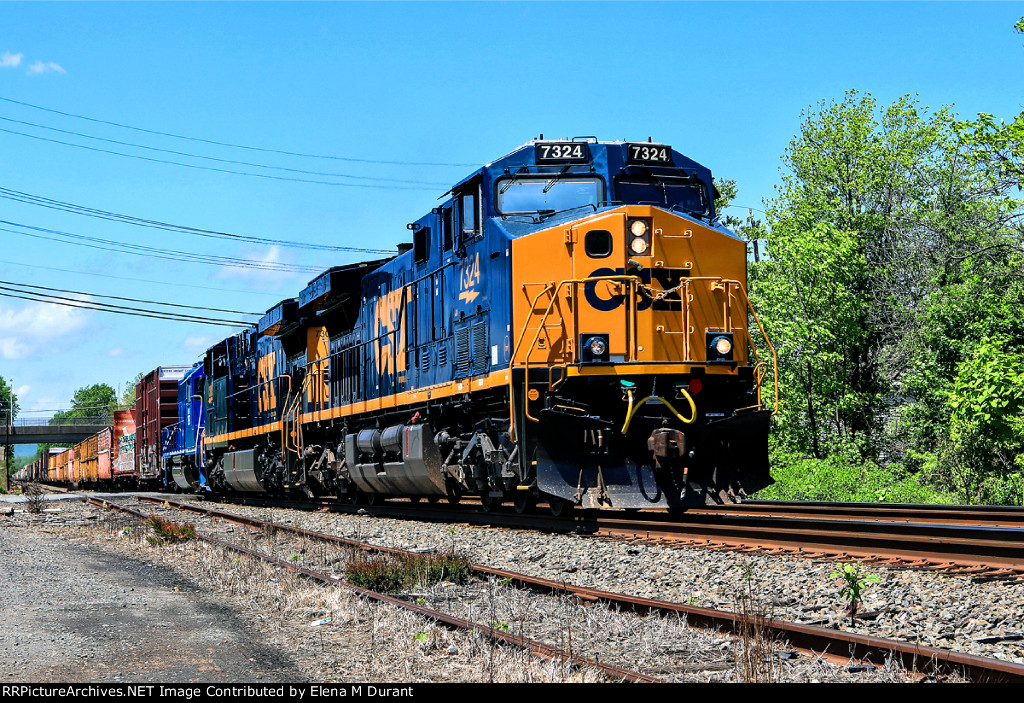 CSX 7324 on M-410